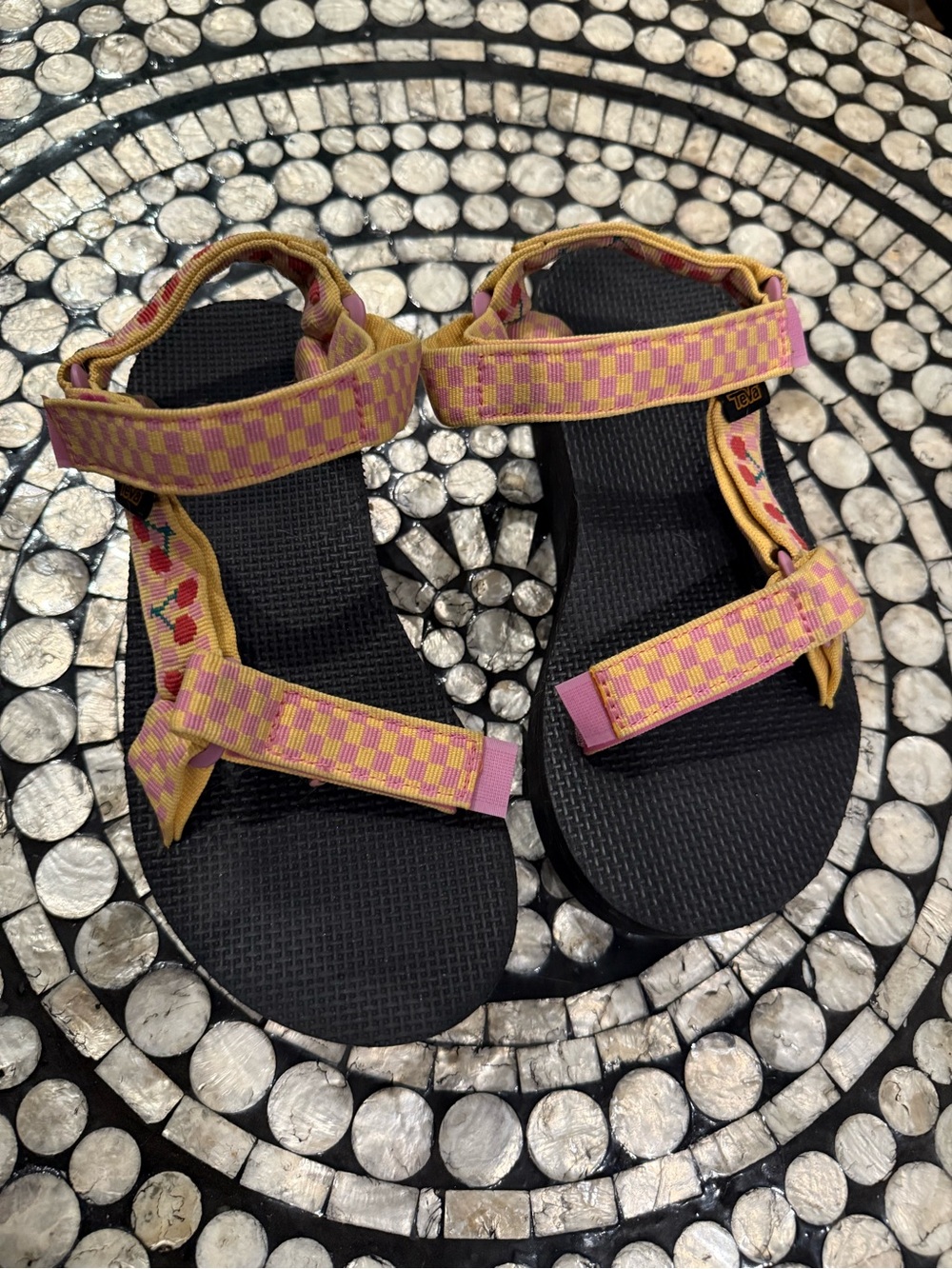 Teva Universal Sandals Picnic Cherries Rosebloom